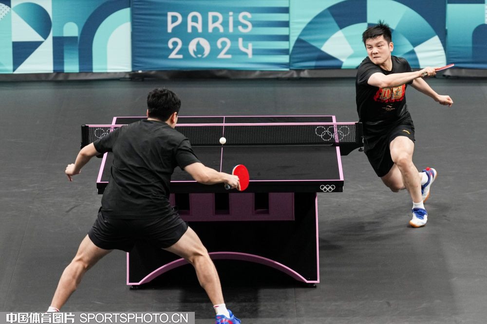 德扑里的“终极博弈”：当两名GTO顶尖高手相遇，胜负由什么决定？（德州扑克的终极对决：两位GTO大师相遇，胜负由哪些因素决定？）